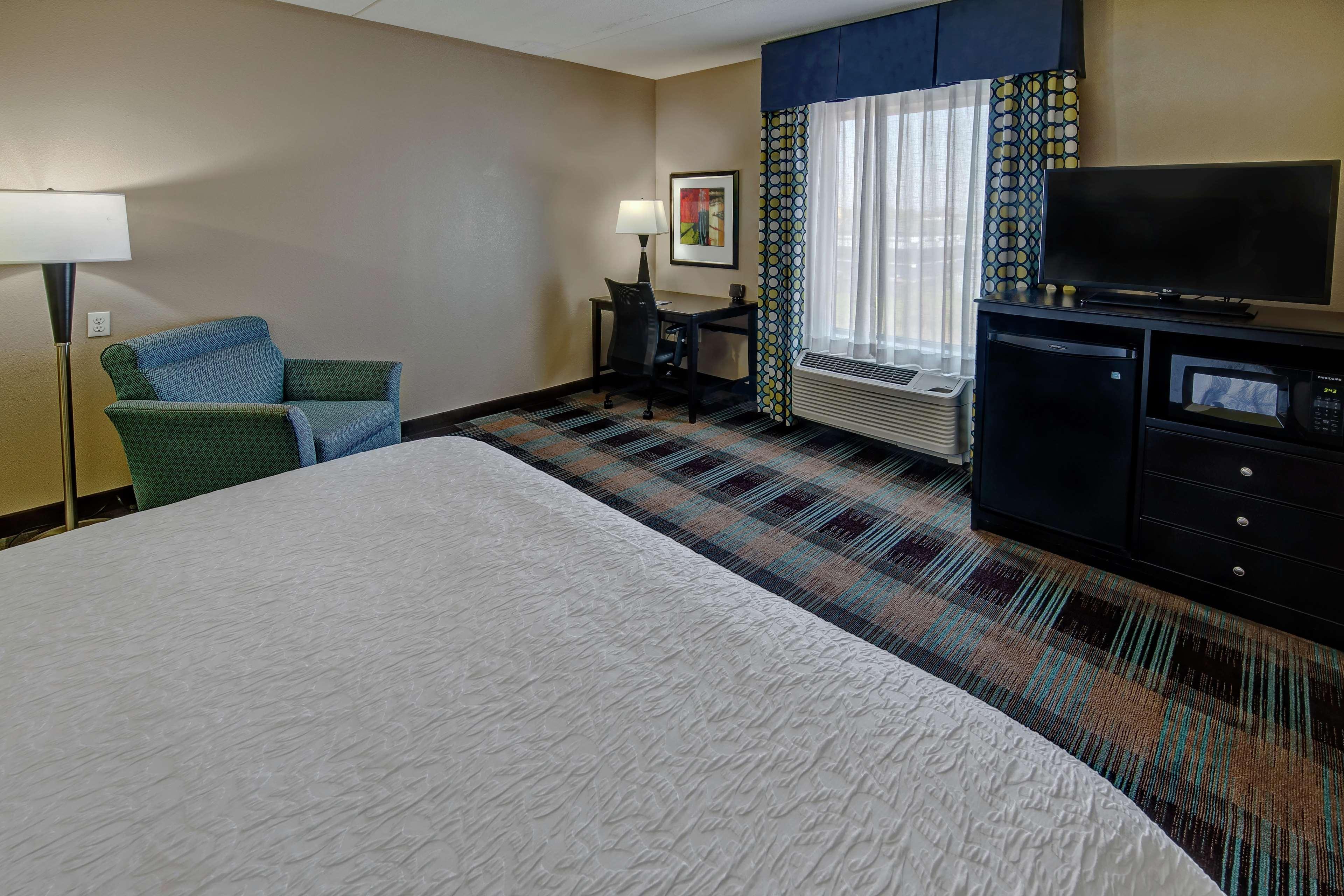Hampton Inn & Suites Кларксвилл Экстерьер фото