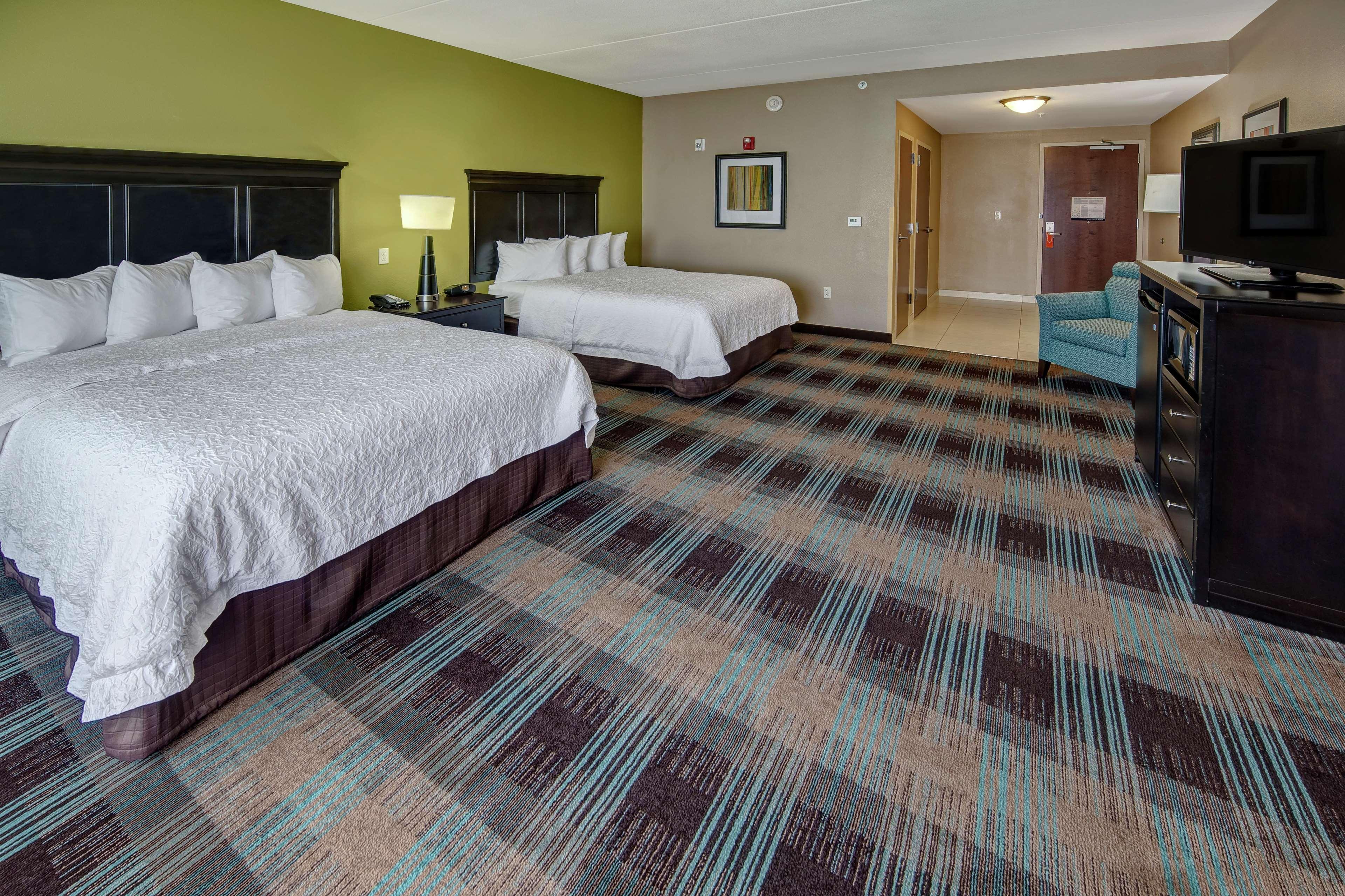 Hampton Inn & Suites Кларксвилл Экстерьер фото