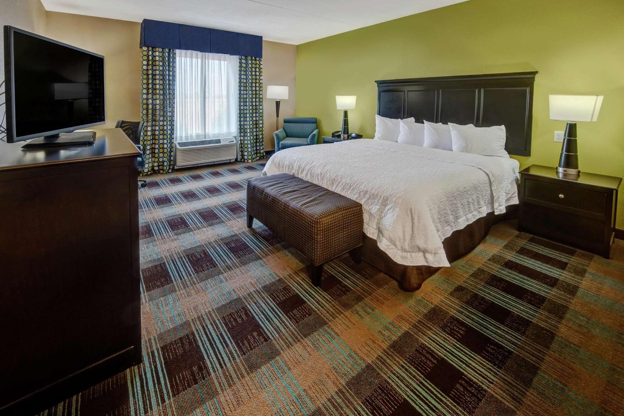 Hampton Inn & Suites Кларксвилл Экстерьер фото